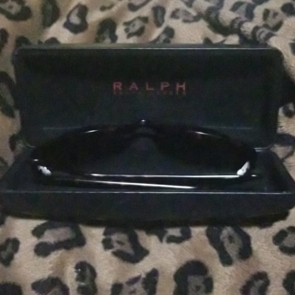 Ralph Lauren Sunglasses - Picture 5 of 6